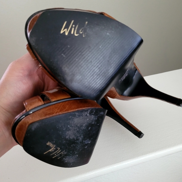 Wild Pair| Heels - Picture 4 of 12